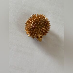 Sara Coventry Gold tone Hedgehog Brooch
